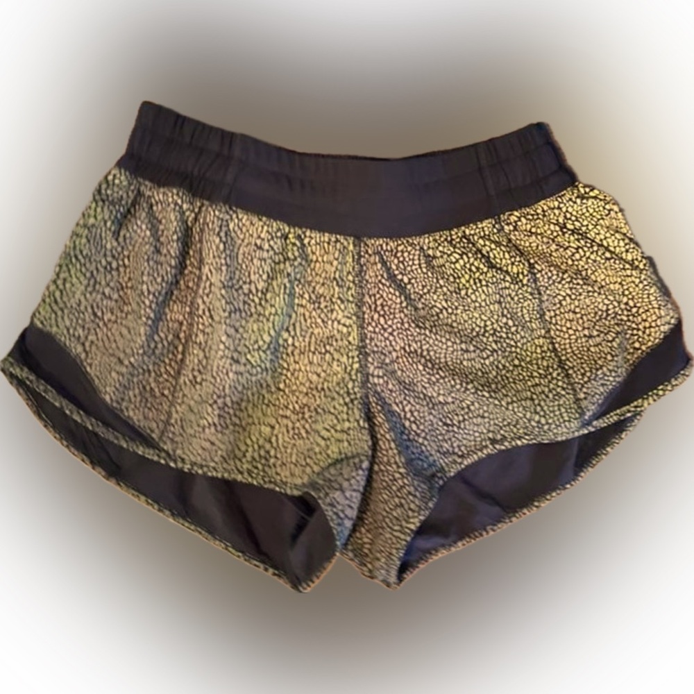 Lululemon Reflective Hotty Hot Shorts sample